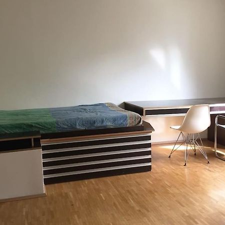Room In Maisonette With Garden, Parking Place Viyana Dış mekan fotoğraf